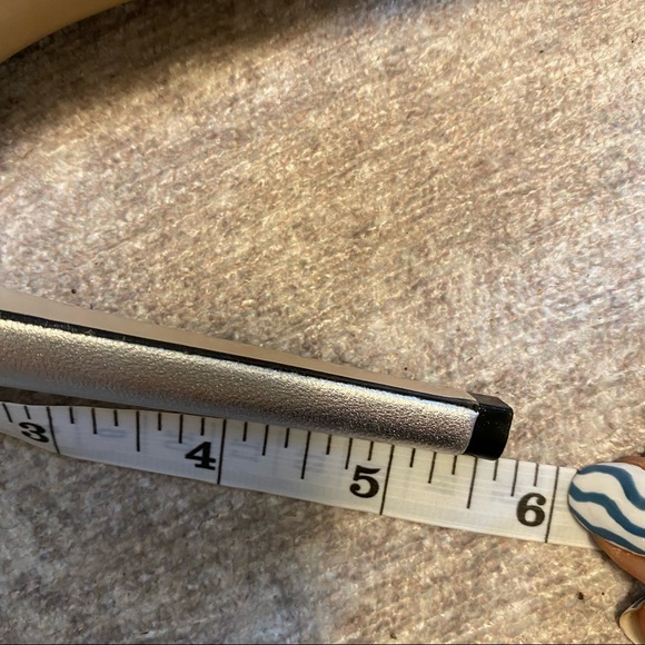 Fendi Silver Metallic T-strap Argento Sandal Pumps - Picture 11 of 15